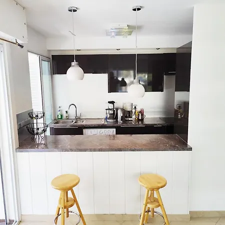 One Bedroom Flat With Terrace, 250m From The And La Croisette, Behind The Martinez Apartment Cannes